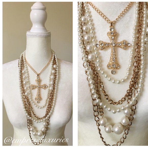 Jewelry - Gold Chains&Cross Necklace✨✨